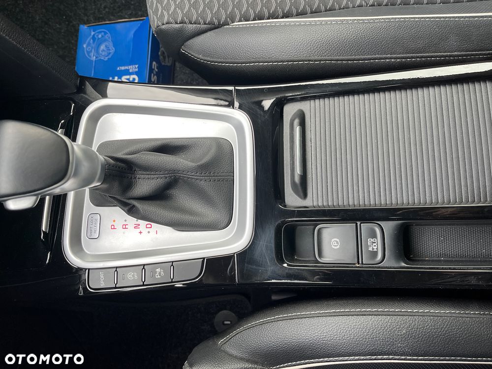 Kia XCeed 1.5 T-GDI Business Line DCT - 19