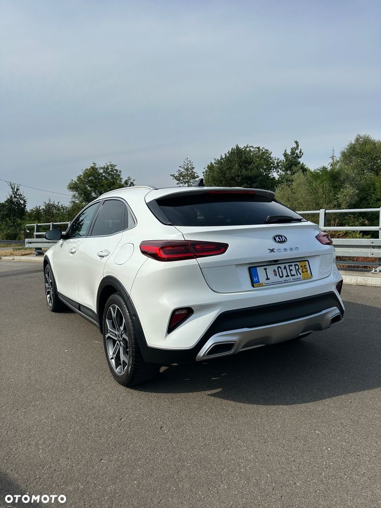 Kia XCeed - 11
