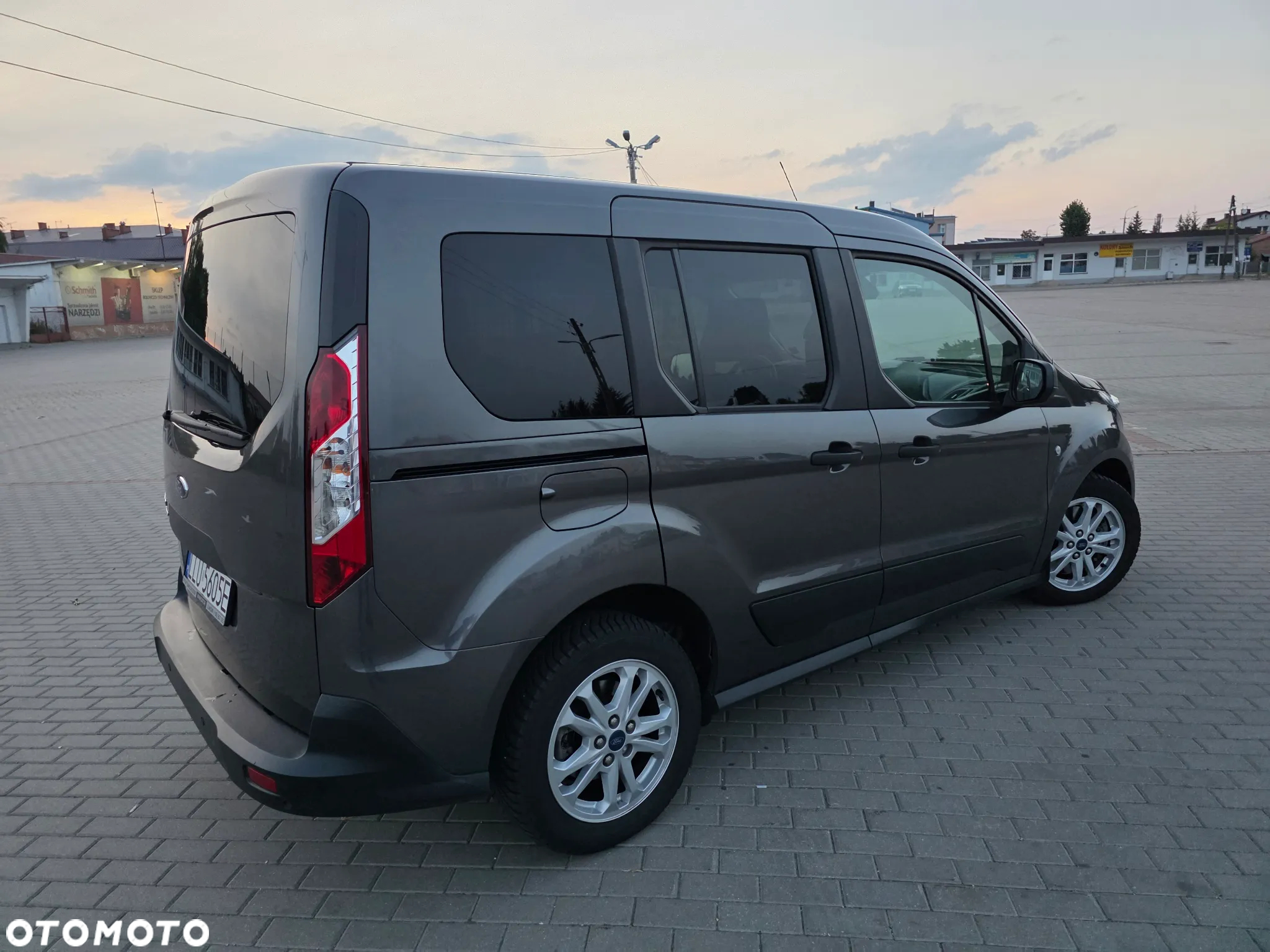 Ford Transit Connect 240 L2 Autm Trend - 9