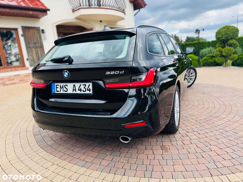 BMW Seria 3 320d Touring Advantage - 5