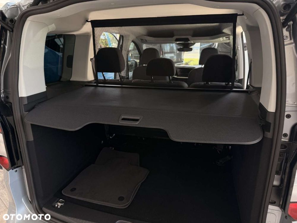 Ford Tourneo Connect - 25