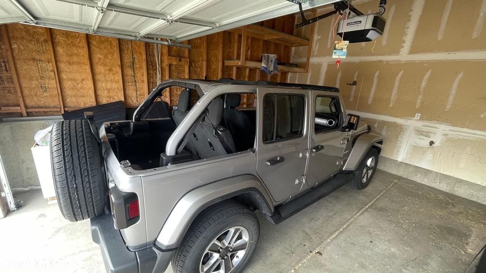 Jeep Wrangler - 5