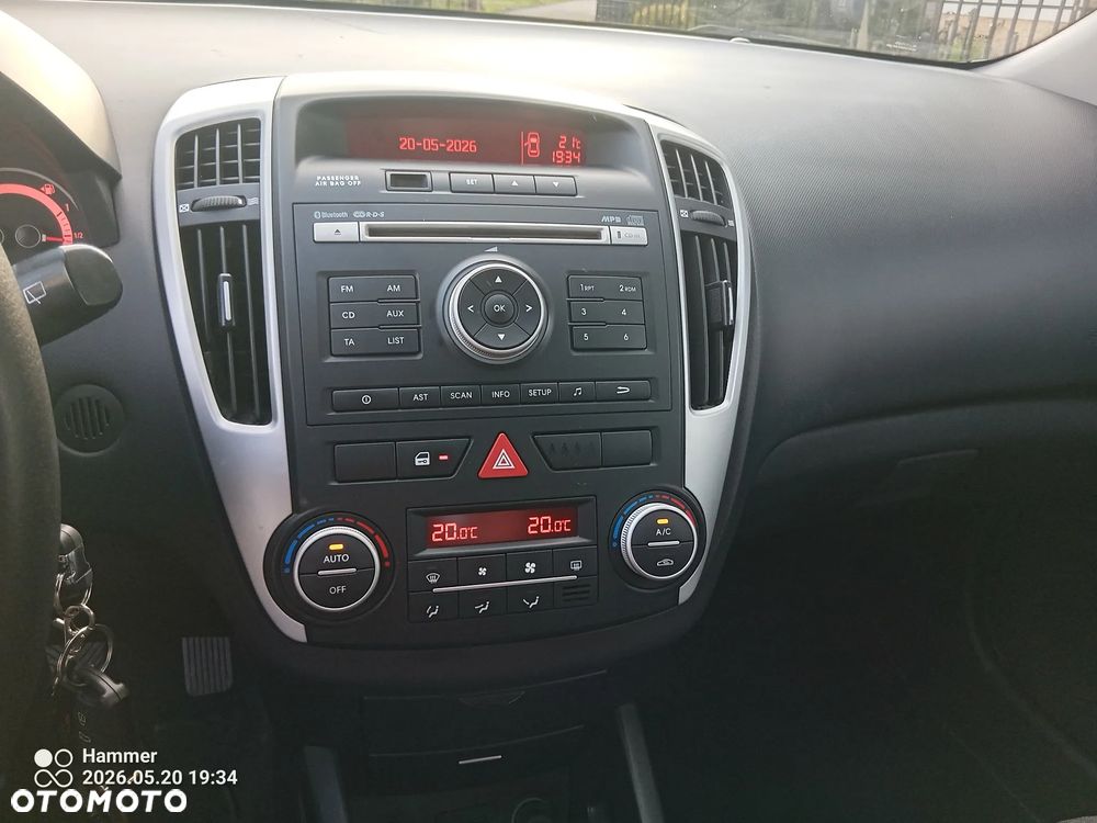 Kia Ceed 1.6 CRDi LX - 13