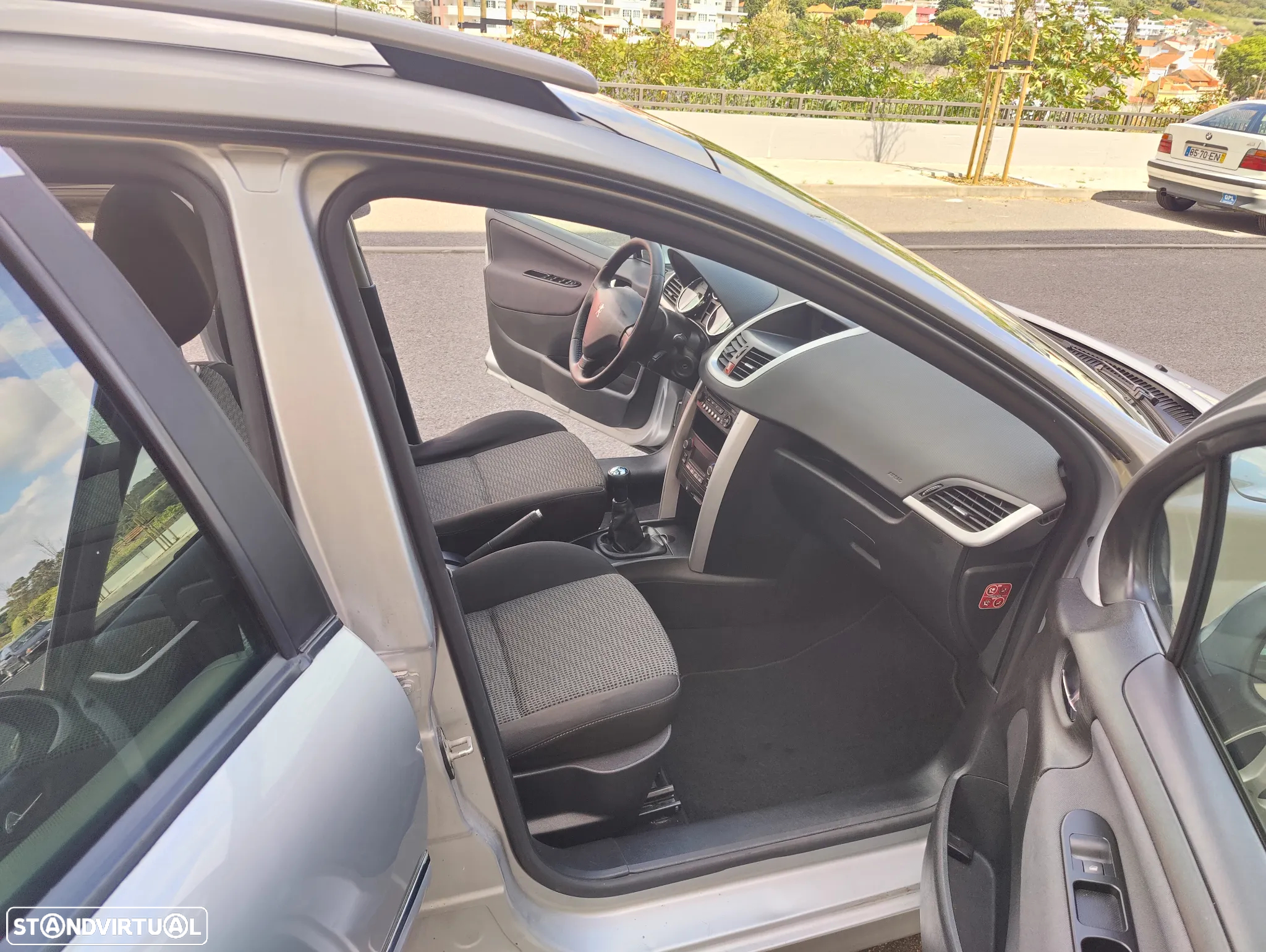 Peugeot 207 SW 1.6 HDi Outdoor - 21