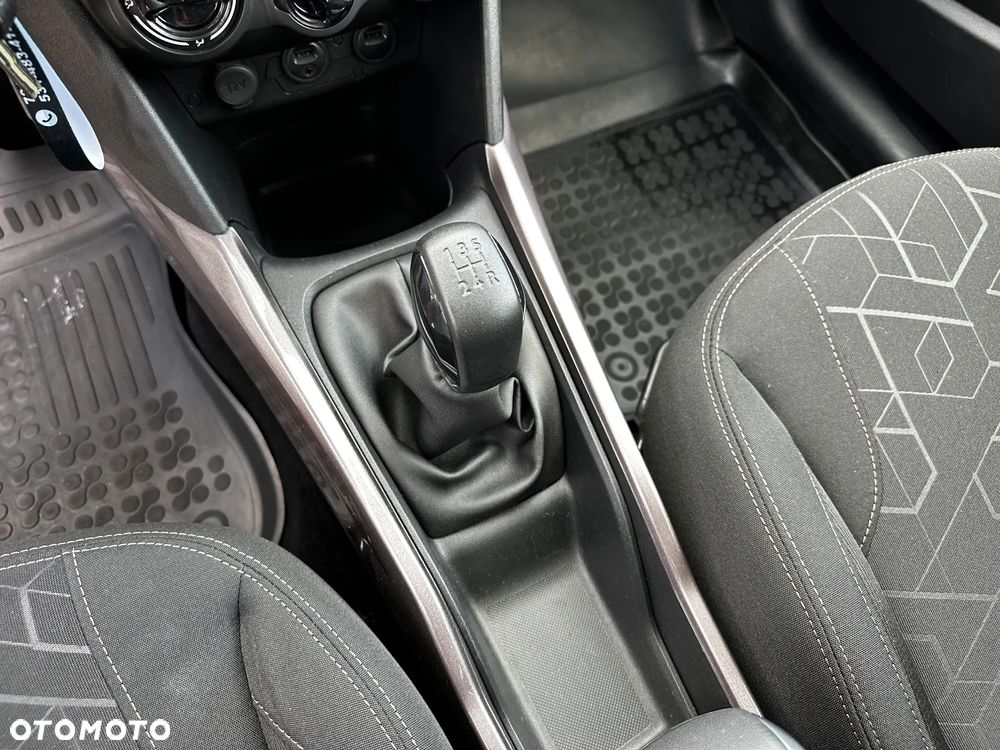 Peugeot 2008 - 15