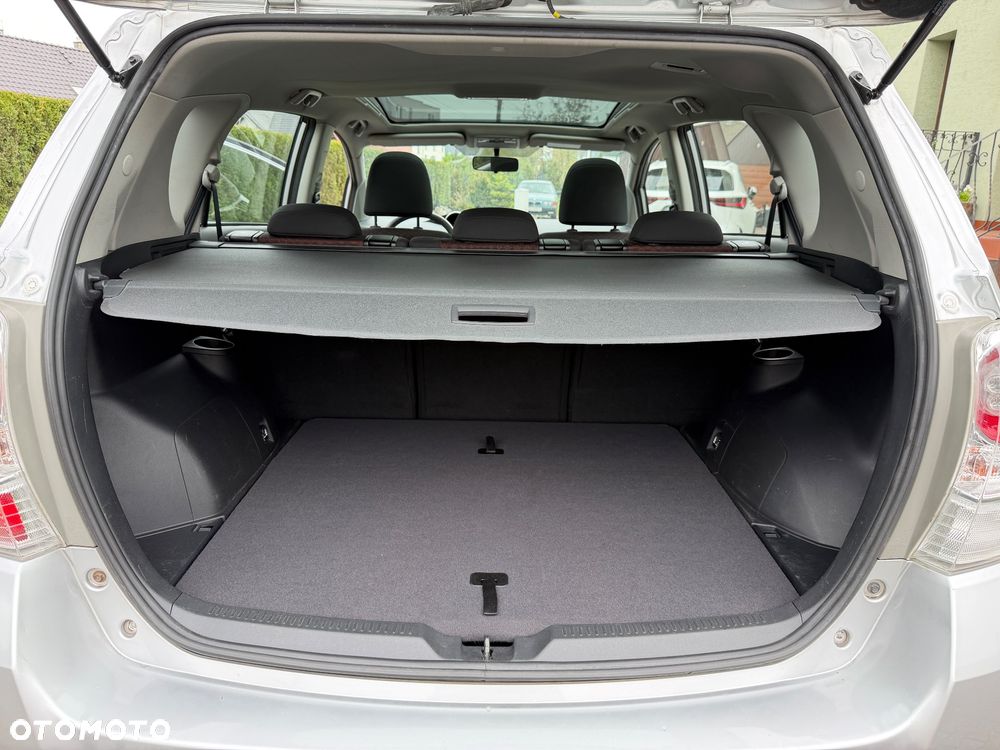 Toyota Verso 1.8 Multidrive Edition - 27