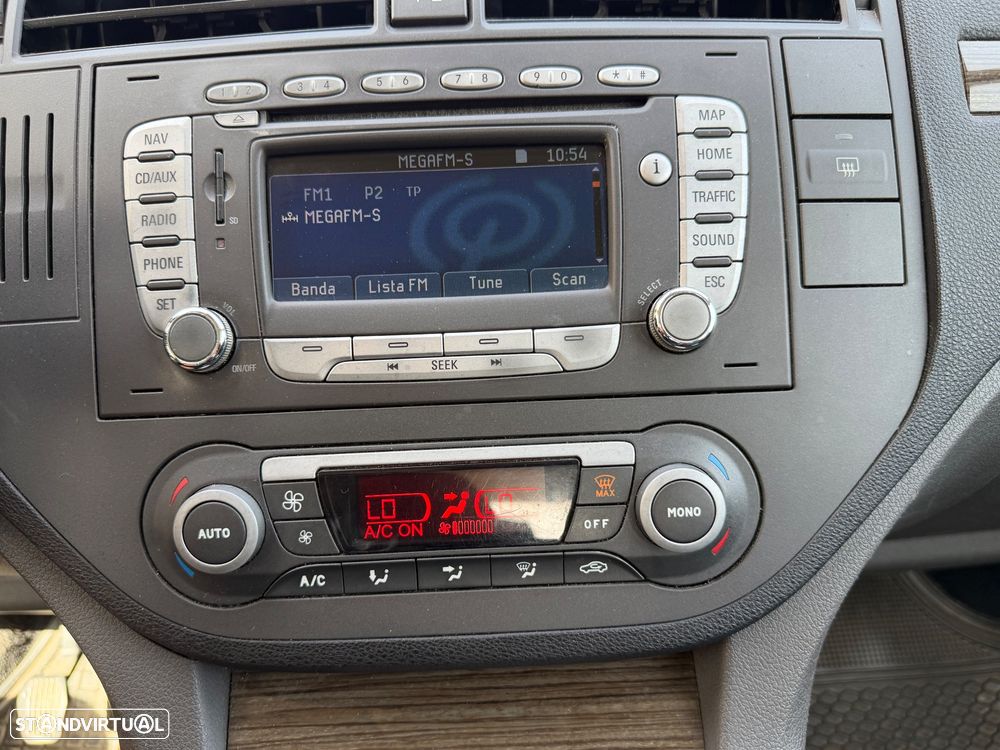 Ford C-Max 1.6 TDCi DPF Ghia - 11