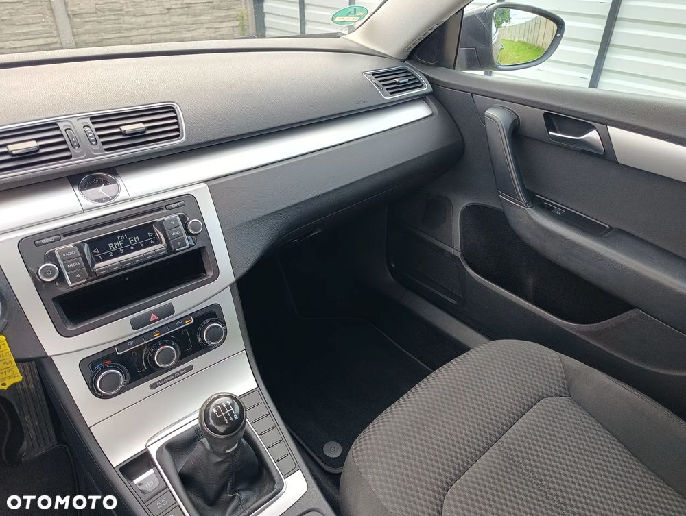 Volkswagen Passat 1.4 TSI BlueMotion Technology Trendline - 22