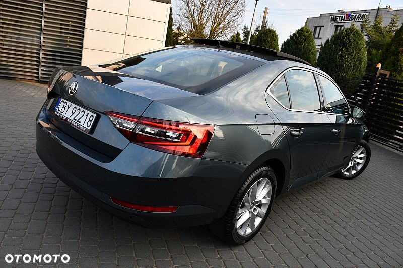 Skoda Superb 1.5 TSI ACT Style - 4