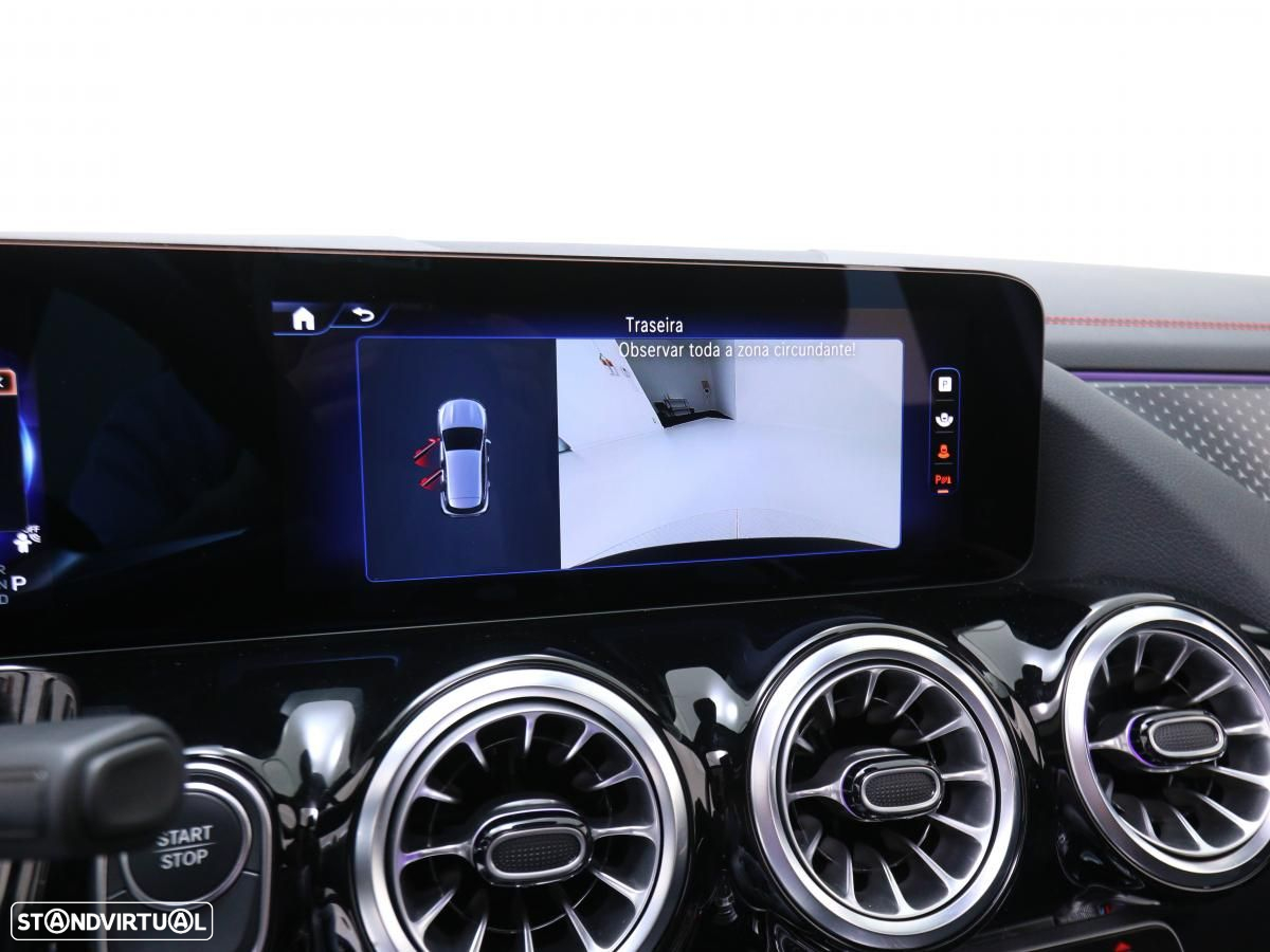 Mercedes-Benz EQA 300 4Matic AMG Line - 32