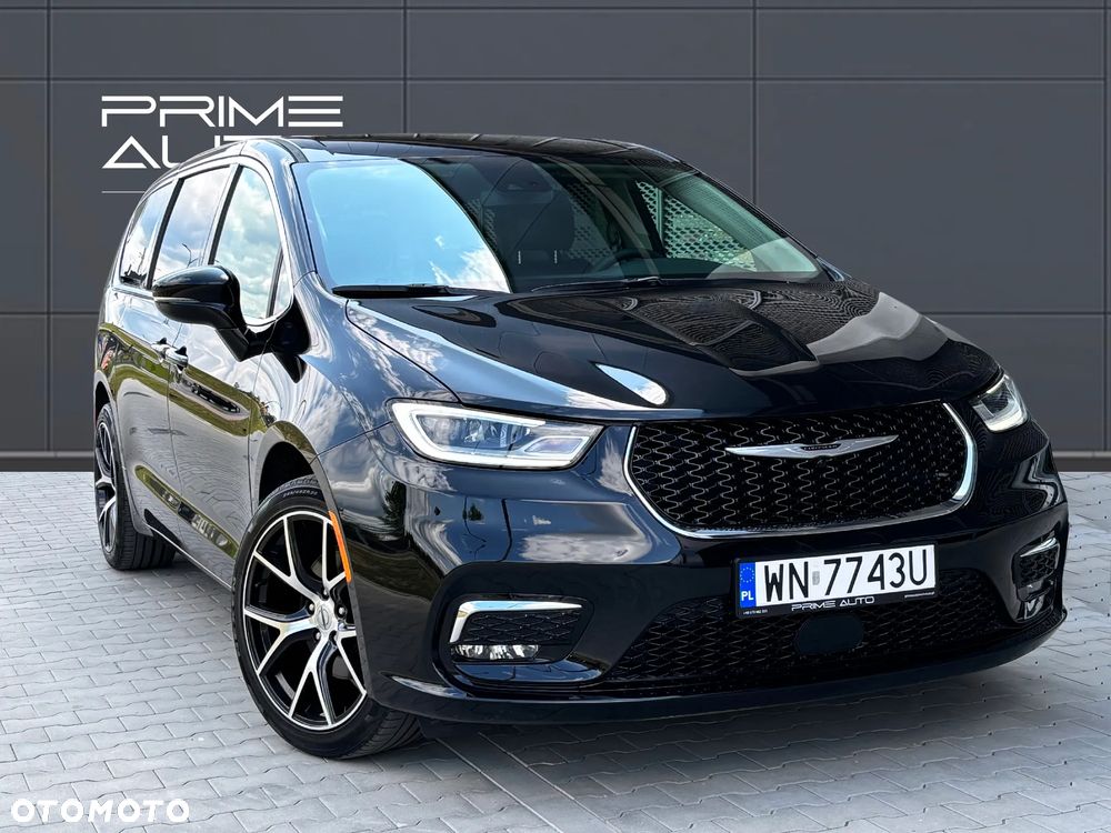 Chrysler Pacifica - 12