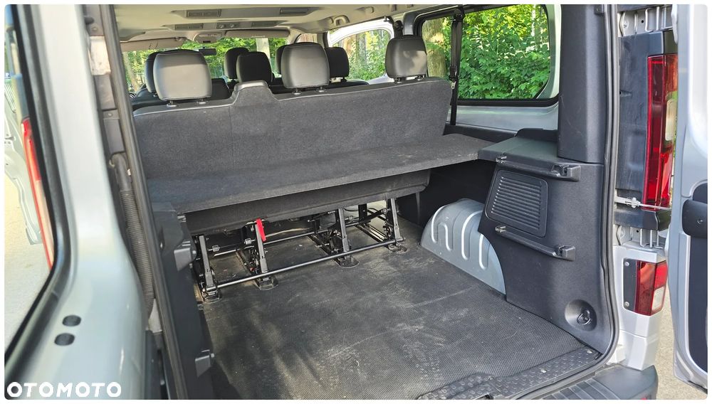 Opel Vivaro L2H1 2,9t Elegance - 19