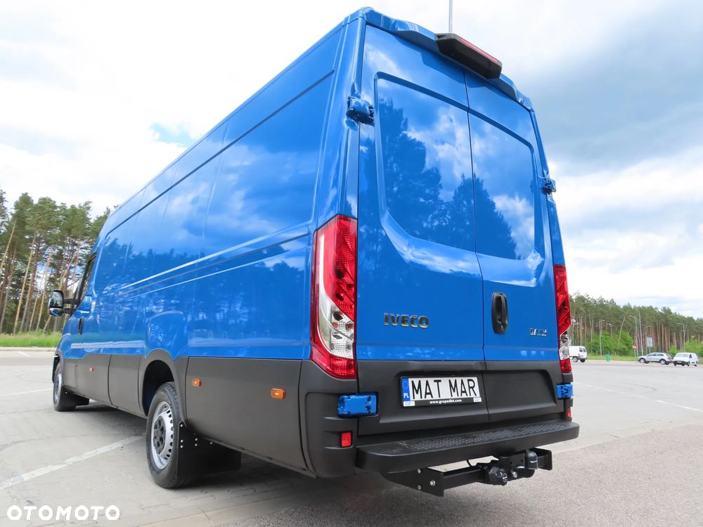 Iveco Daily 35S18 3.0 HPI 180 KM POWER Furgon Blaszak XXL 4.70 CM MAXI LONG Wysokość H2 1900 mm WZMACNIANE ZAWIESZENIE 970 Kg Ładowność HAK 3500 Kg Rozstaw Osi 4100 mm DMC 3500 Kg, WZMACNIANY Stan JAK NOWY OKAZJA DOSTEPNY I GOTOWY - 11