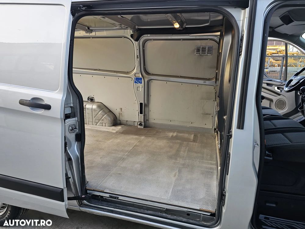 Ford Transit Custom Kombi 320 2.0 EcoBlue 150 CP L2H1 Trend - 12