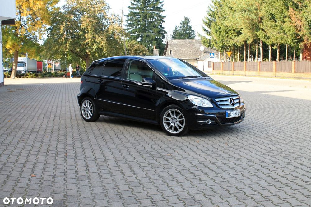 Mercedes-Benz Klasa B 170 Autotronic Special Edition - 18