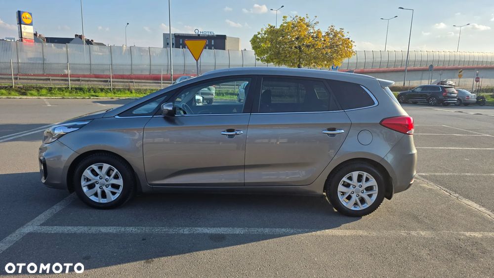 Kia Carens 1.7 CRDi Business Line 7os 7DCT - 3