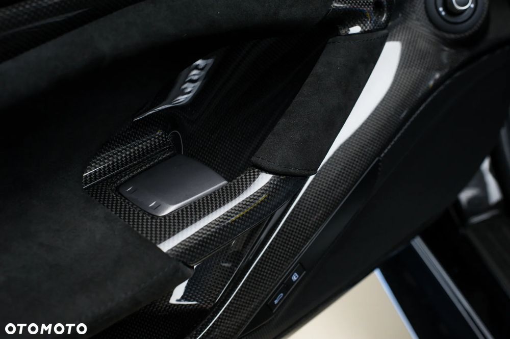 Ferrari F8 Spider Standard - 26