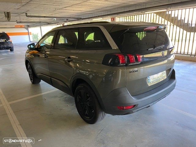 Peugeot 5008 - 4