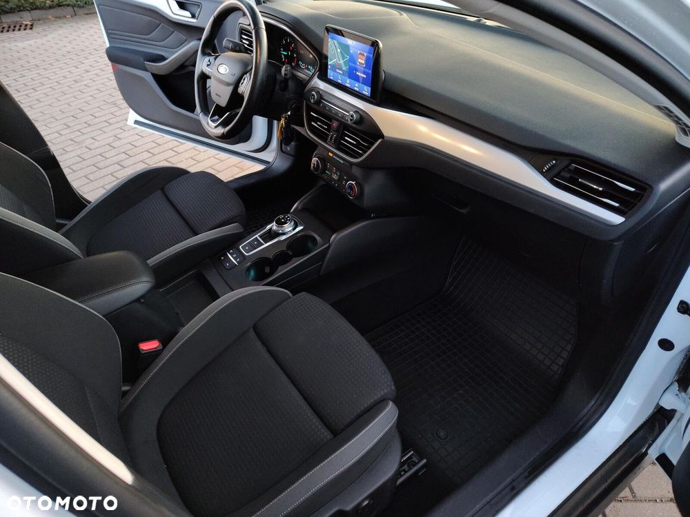 Ford Focus - 27