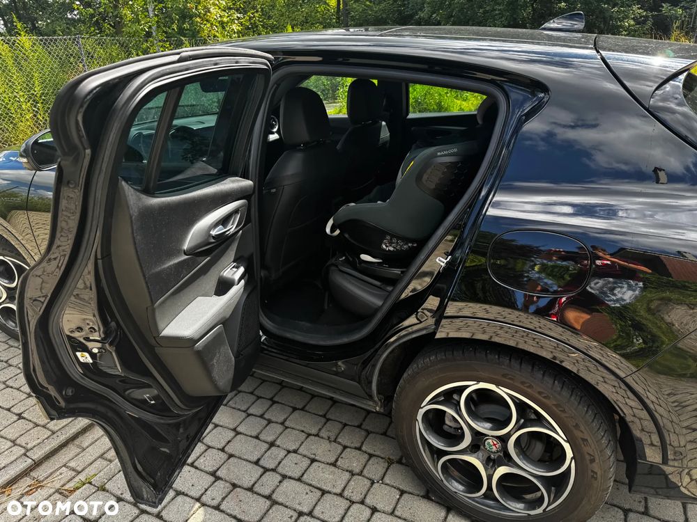 Alfa Romeo Tonale 1.3 VGT Q4 Ti - 15
