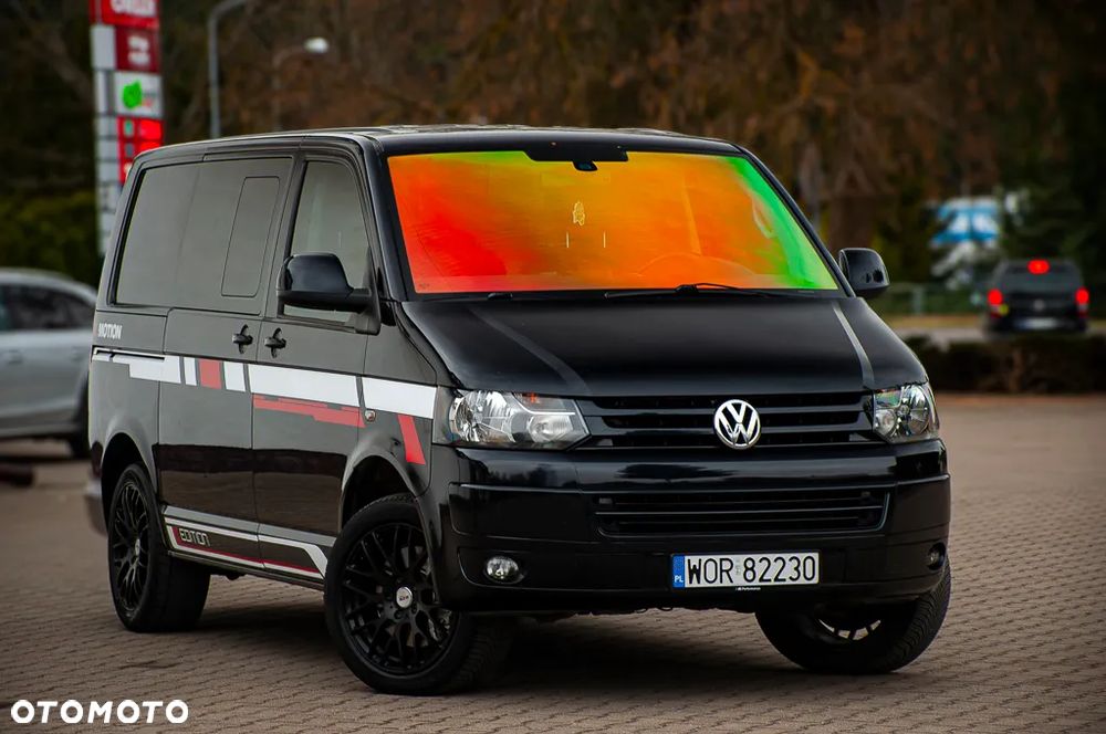 Volkswagen Transporter - 1