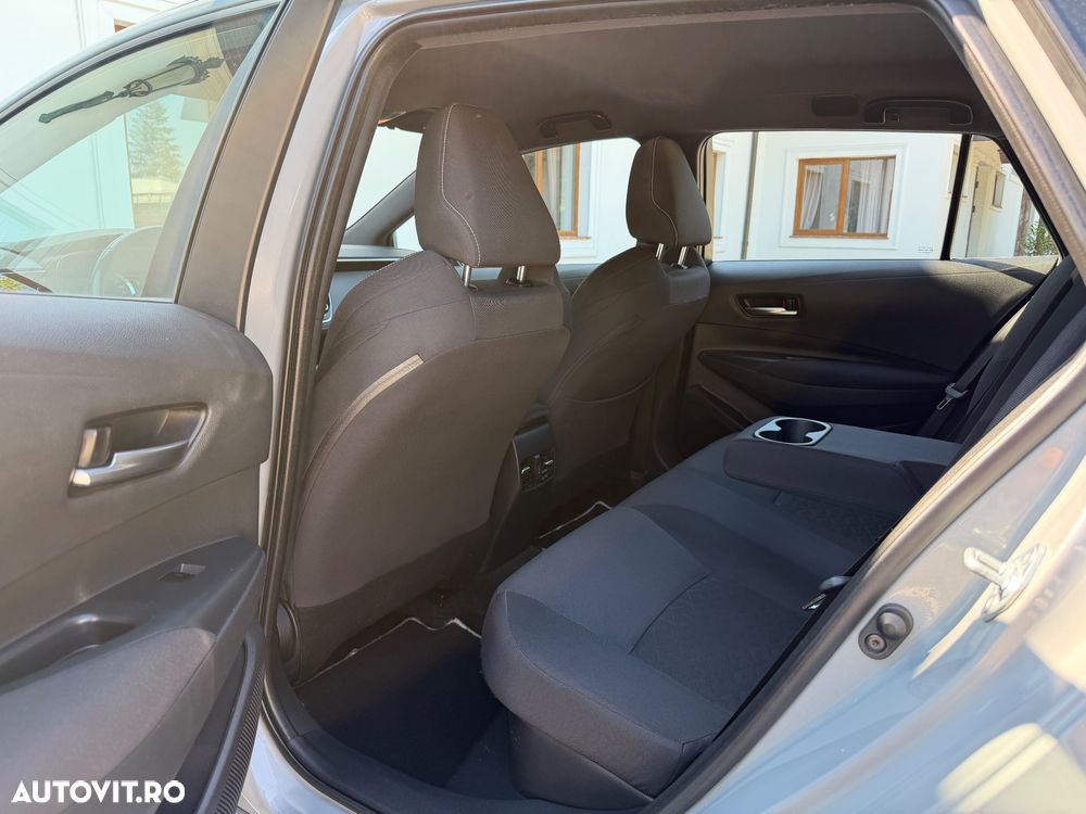 Toyota Corolla 1.8 Hybrid Comfort - 8