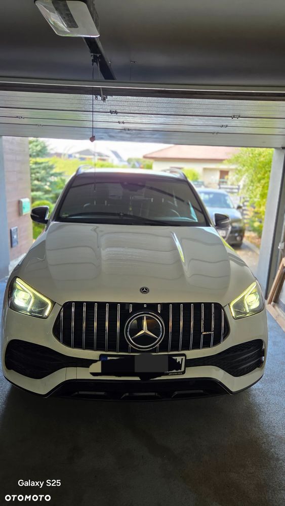 Mercedes-Benz GLE 300 d 4-Matic - 1