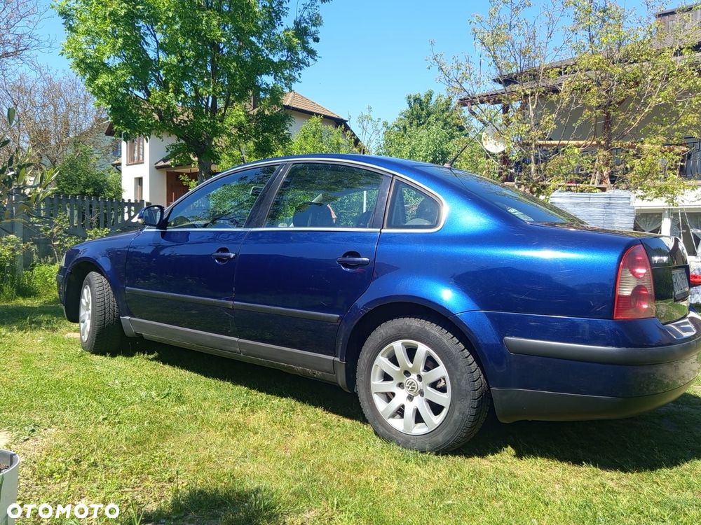Volkswagen Passat 1.9 TDI Trendline - 12