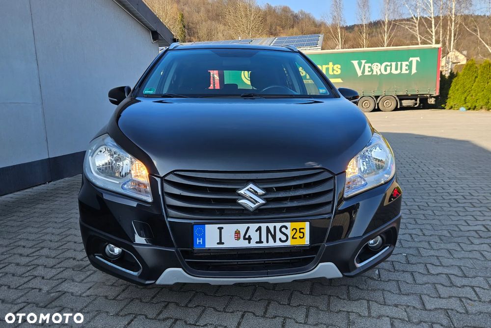 Suzuki SX4 S-Cross 1.6 DDiS 4x4 Comfort+ - 4