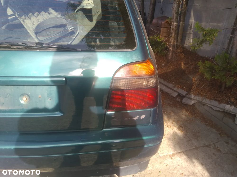 Volkswagen Golf III lampa tylnia prawa