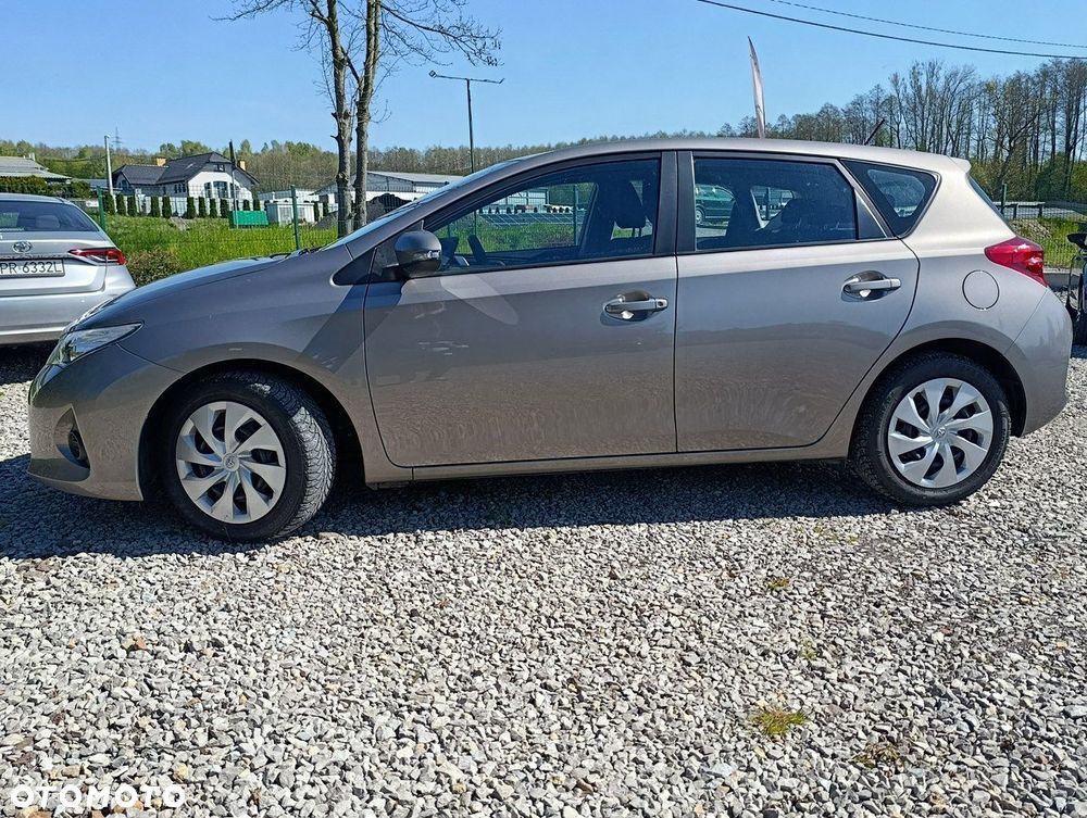 Toyota Auris - 3