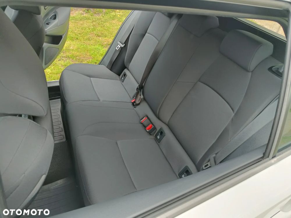 Toyota Corolla 1.8 Hybrid Comfort - 11