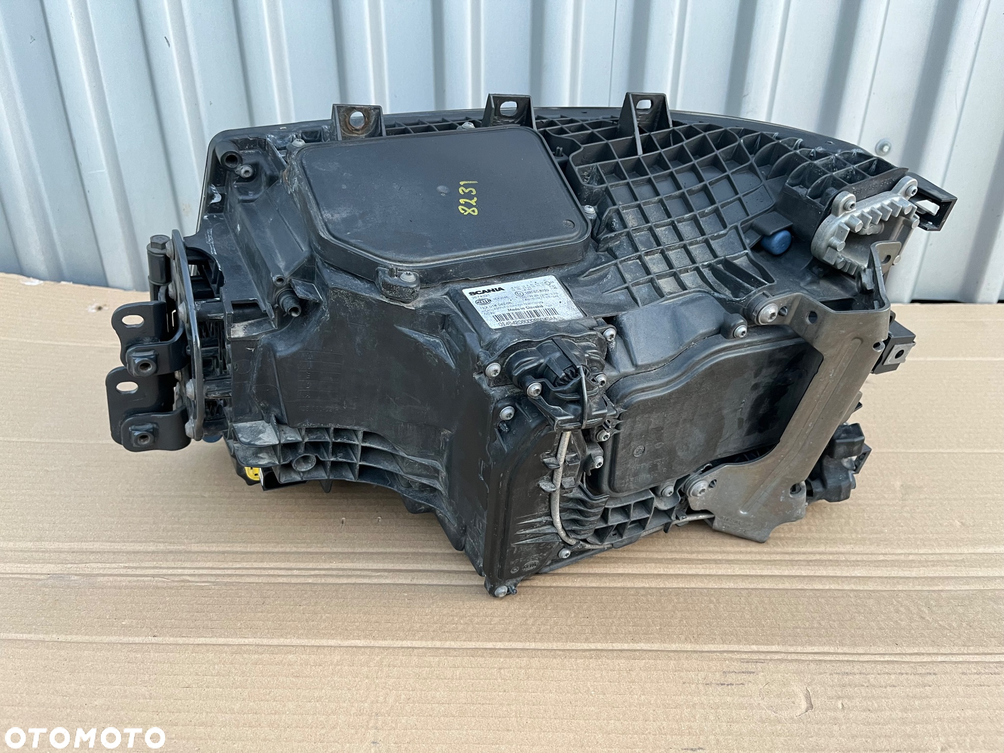 Lampa LED Scania R S NGS NGR reflektor 2674391 - 2