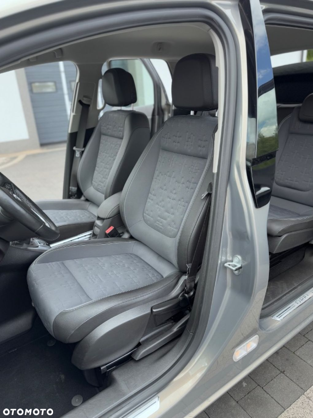 Opel Meriva - 17