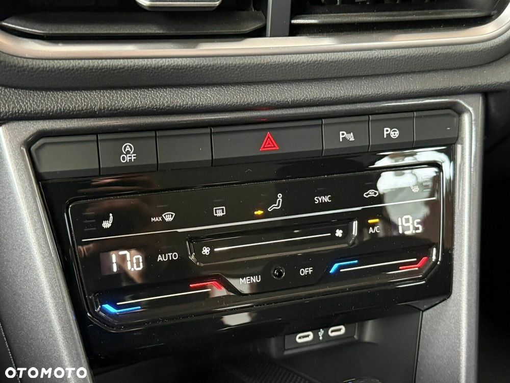 Volkswagen T-Roc - 29