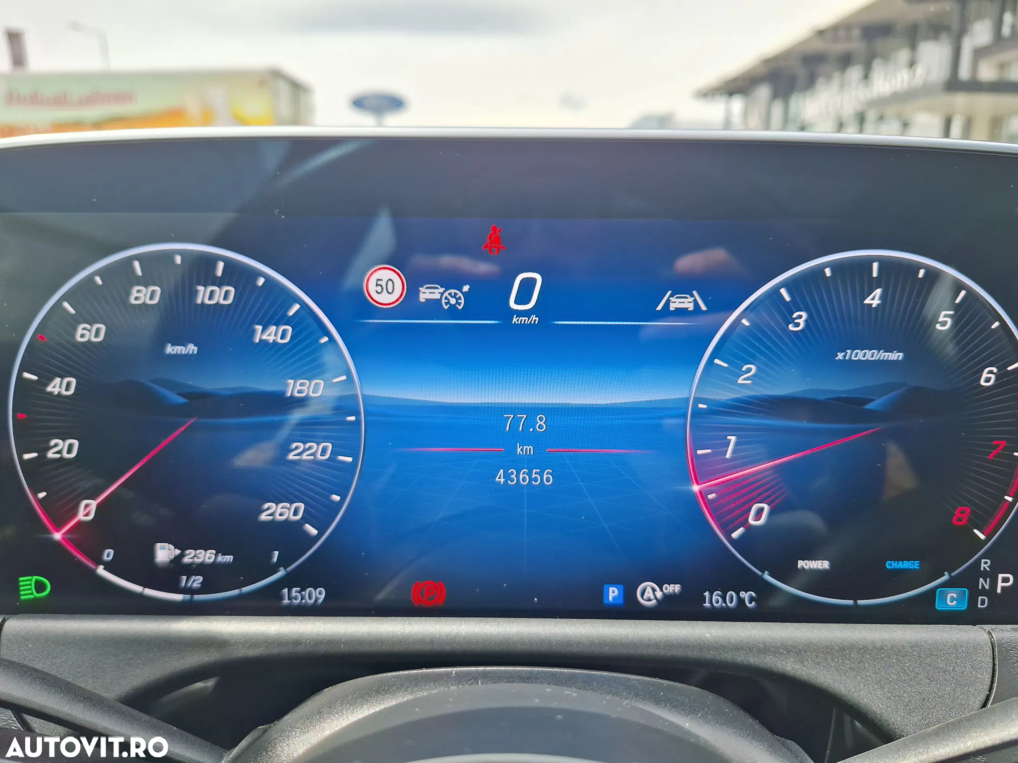 Mercedes-Benz E - 14