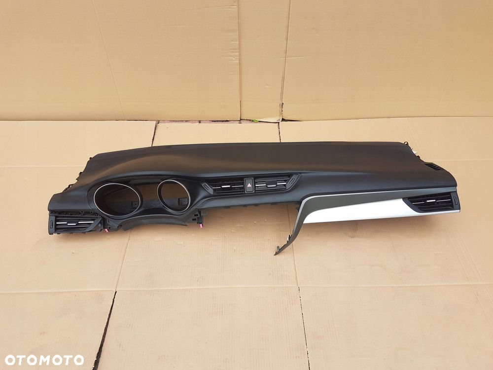 konsola deska rozdzielcza toyota avensis t27 lift t29 16- demontaż oryginał - 1