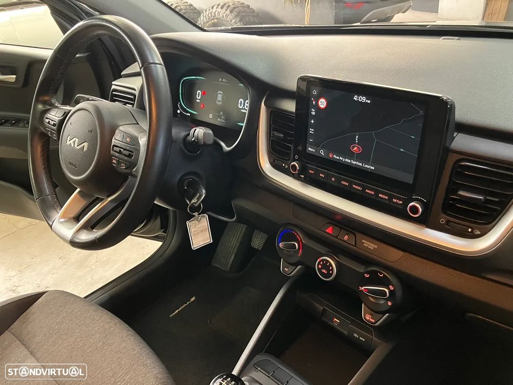 Kia Stonic - 24