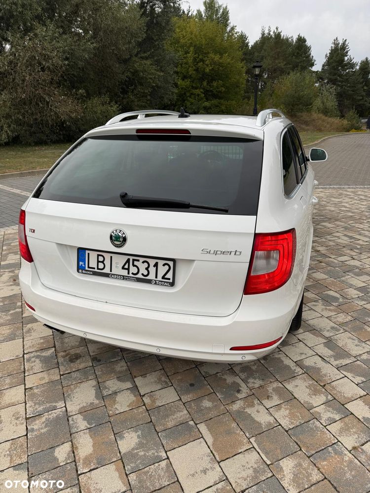 Skoda Superb 2.0 TDI DSG Elegance - 2