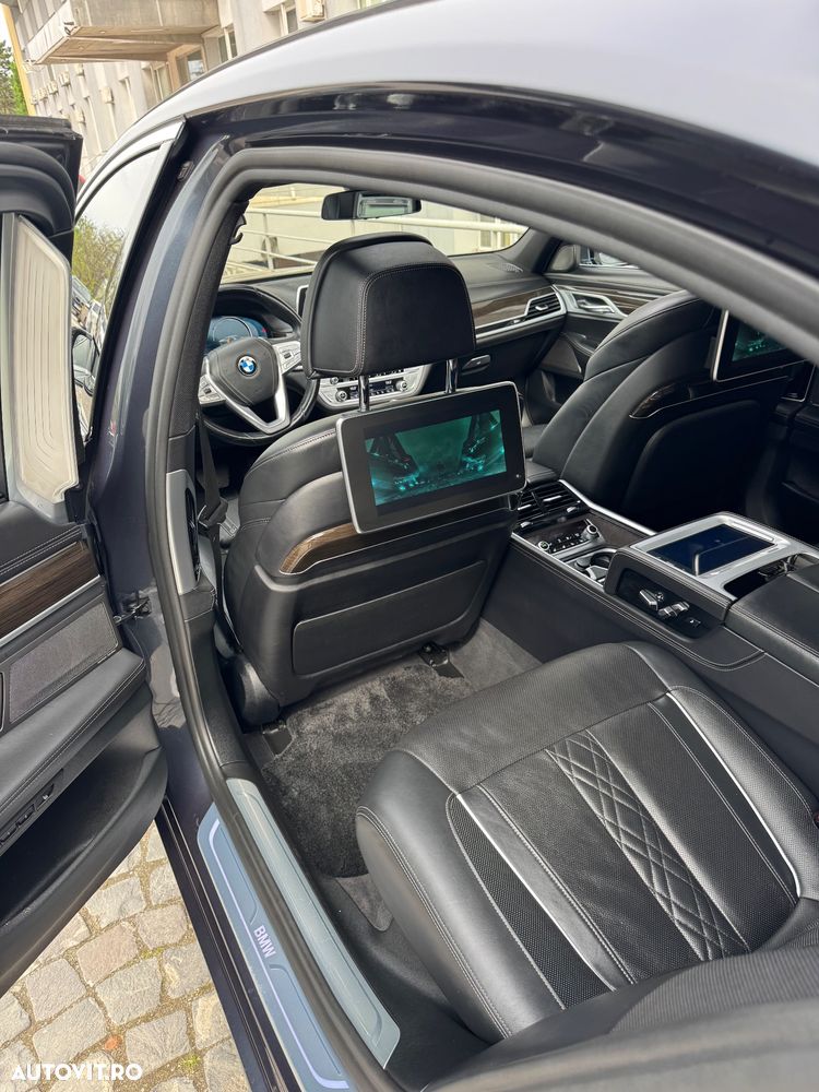 BMW Seria 7 730Ld xDrive - 15