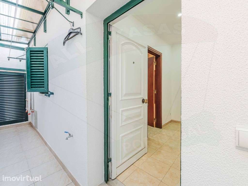 Moradia T1 independente e totalmente renovada. - Grande imagem: 5/14