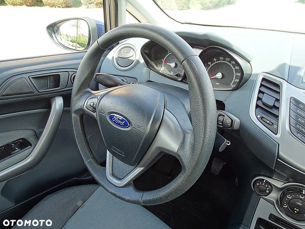 Ford Fiesta 1.4 TDCi Ghia - 30
