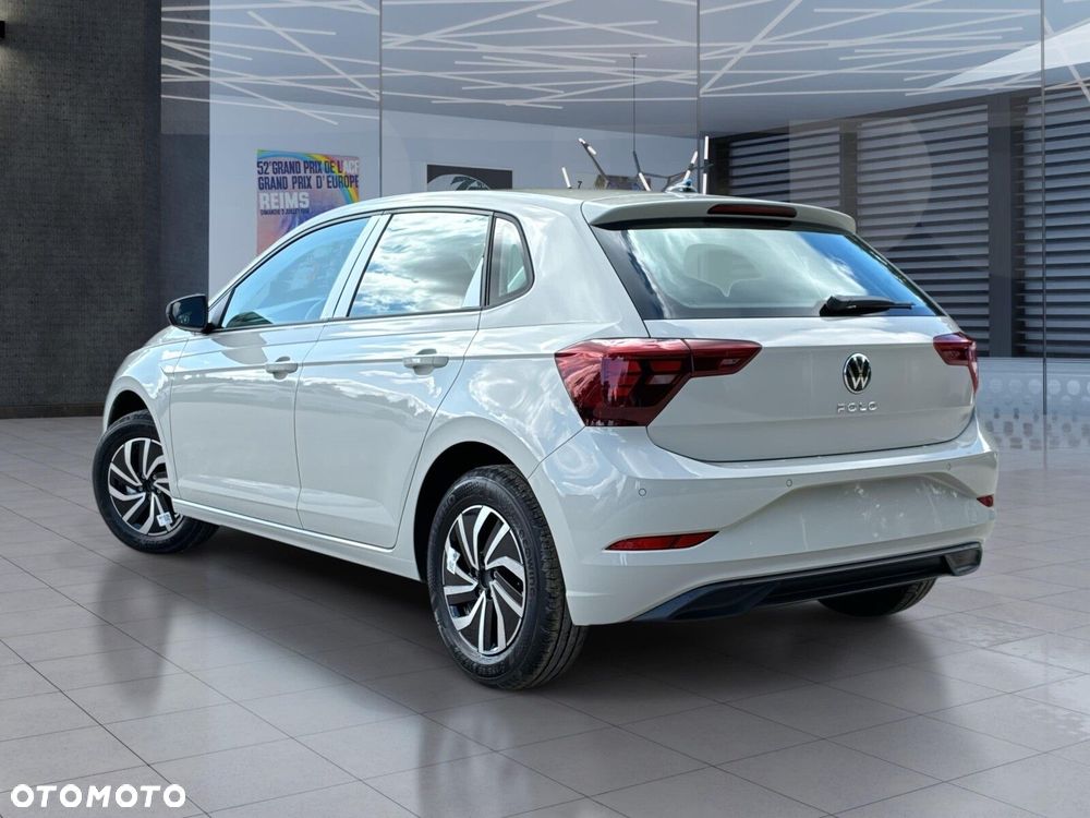 Volkswagen Polo - 11