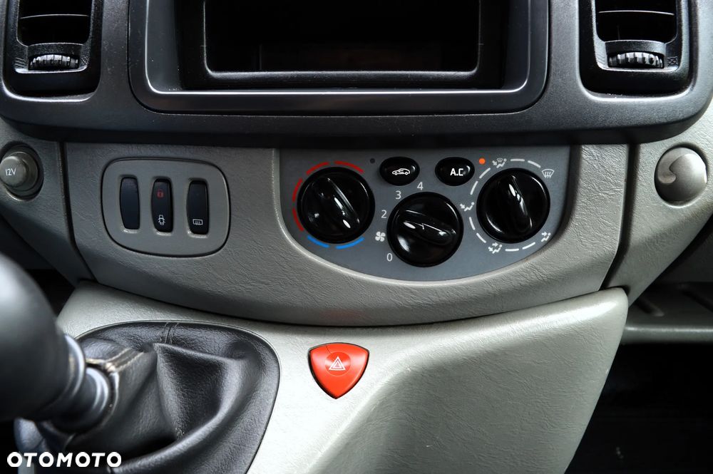 Renault Trafic L2H1 Pack Clim - 21
