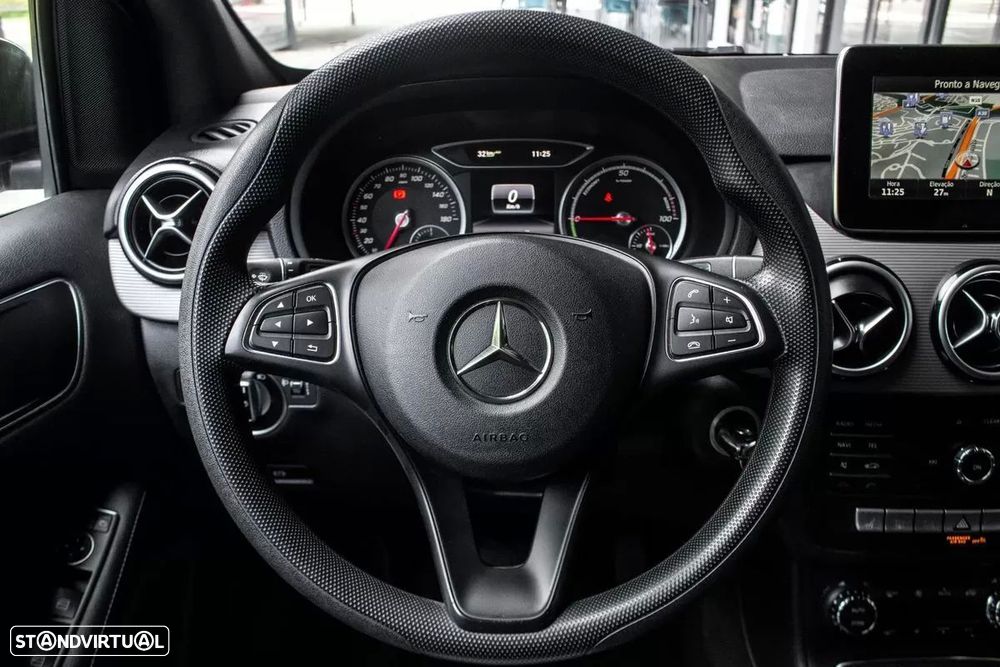 Mercedes-Benz B 250 - 13
