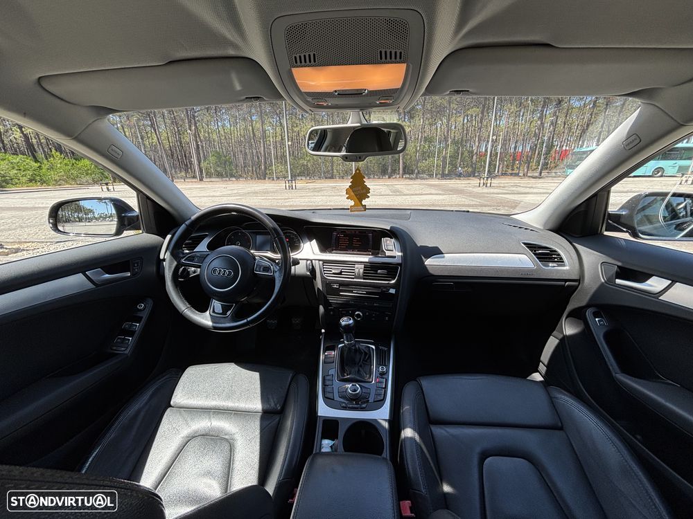 Audi A4 Avant 2.0 TDI Business Line Sport - 38