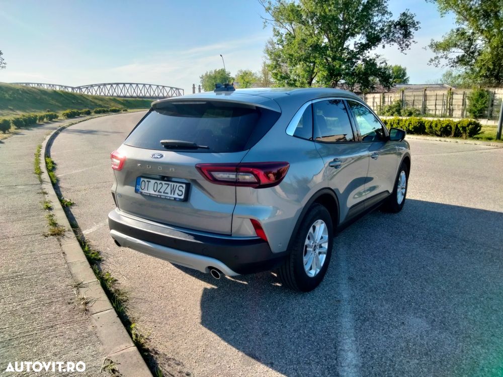 Ford Kuga 1.5 EcoBoost A8 FWD Titanium - 5