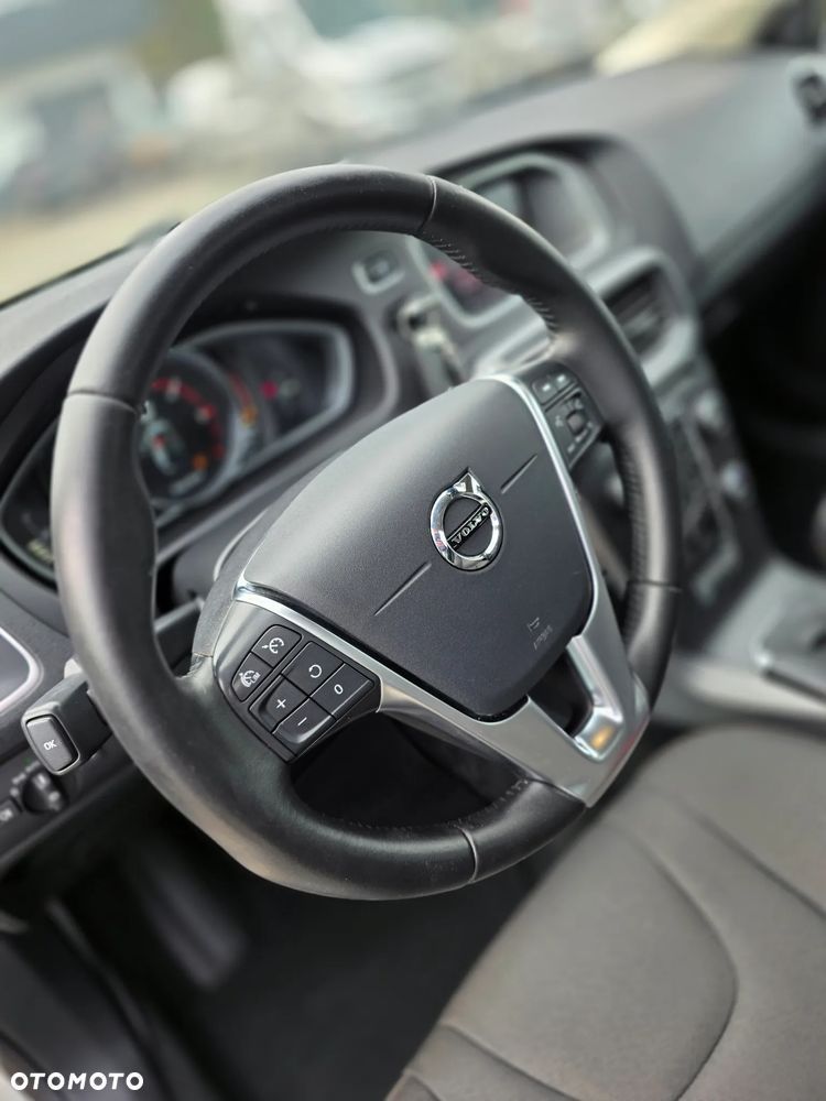 Volvo V40 D2 Drive-E Summum - 33