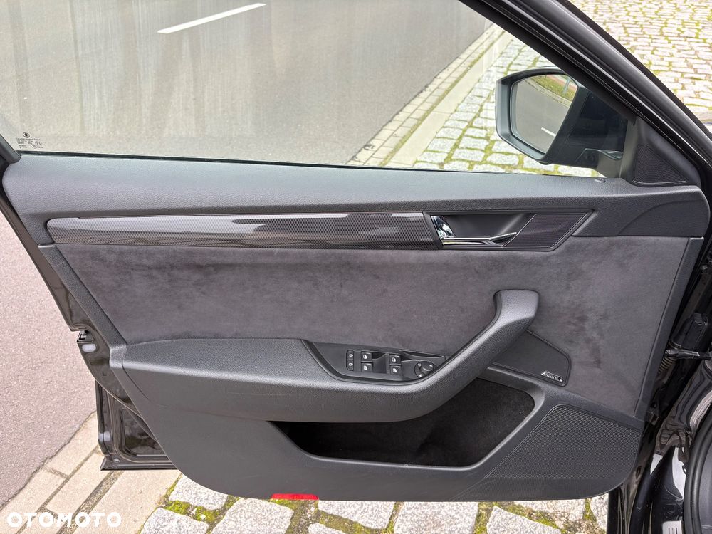 Skoda Superb 2.0 TDI 4x4 Sportline DSG - 13