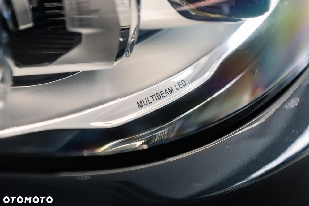 Mercedes-Benz Klasa C 300 9G-TRONIC - 39